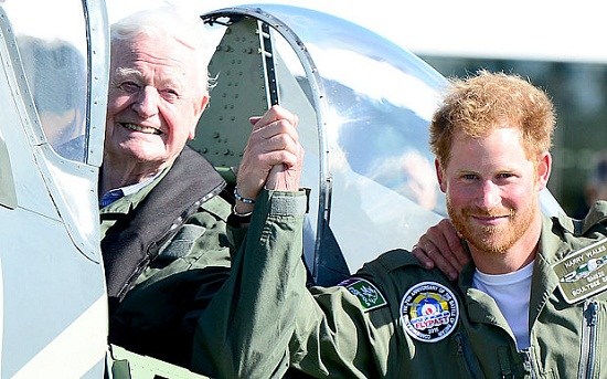 Ӣ�������������ϯ��ս���������ԸУ�ͼ��