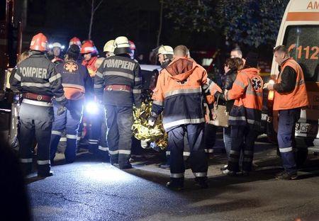 罗马尼亚夜店火灾致上百伤亡或因室内燃放烟花