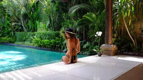 ������ô�����ģ�Ů�Ӵ�ְȥ��������10����Ԫ