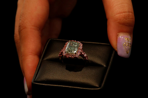 ȫ�������Ȼ�����ĳ�1680����Ԫɫ�󱥺��缫��