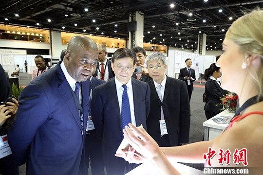 ���ϸ߼���չʾ�����ῪĻ�й�C919��ɻ����ܹ�ע