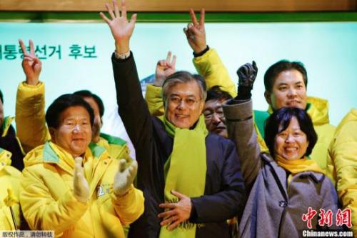 韩大选民调:文在寅支持率小幅下滑安熙正飙升