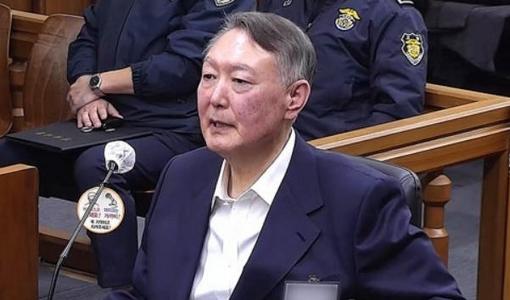 尹锡悦涉嫌发动内乱案举行结案庭审