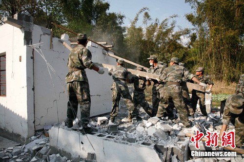 ӯ�������ֺ�������չ ���İ���(ͼ)