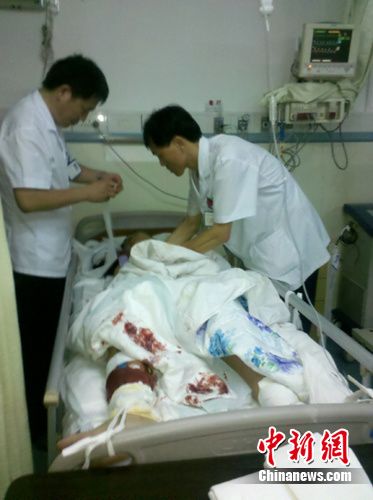 �������ٹ�·�¹���������ҽԺ��1������2������