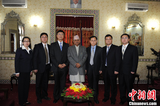 尼泊尔总统会见中国新闻社代表团