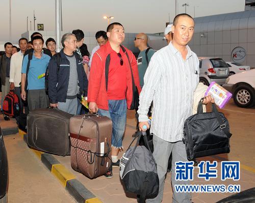 营地遭到疯狂洗劫脱险中国工人讲述苏丹遇袭经过