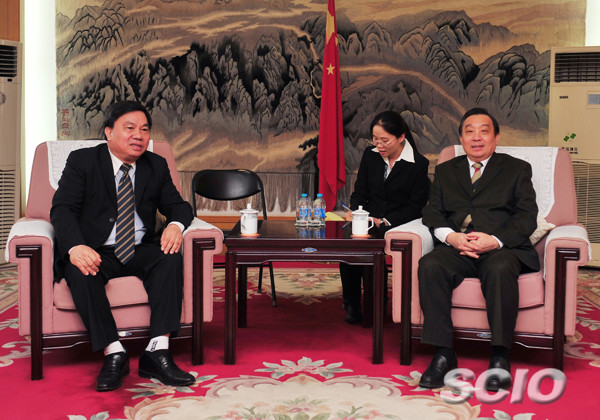 王晨会见越南信息传媒部副部长杜贵尹一行(图)