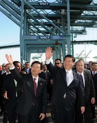 习近平参观考察中海运洛杉矶码头(图)