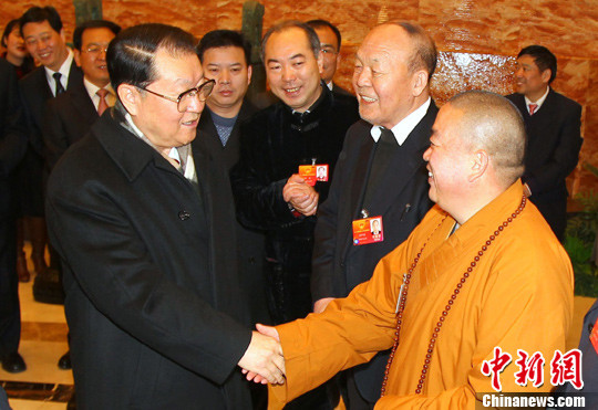 李长春河南团“探亲”幽默话语引来阵阵掌声