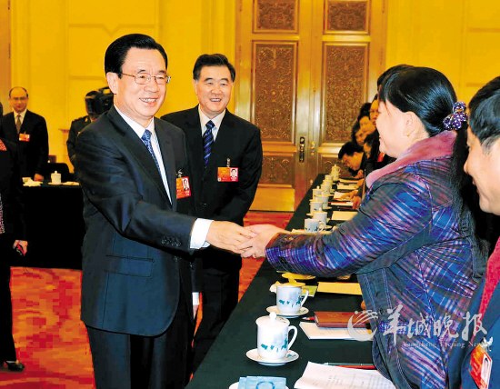 贺国强参加广东代表团审议:教育支出可向中央反映