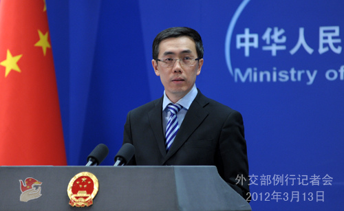 外交部就缅甸军人入境枪杀中国公民等答问(实录)