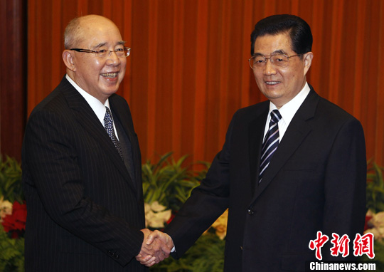 胡锦涛:国共两党、两岸双方应努力开创新局面