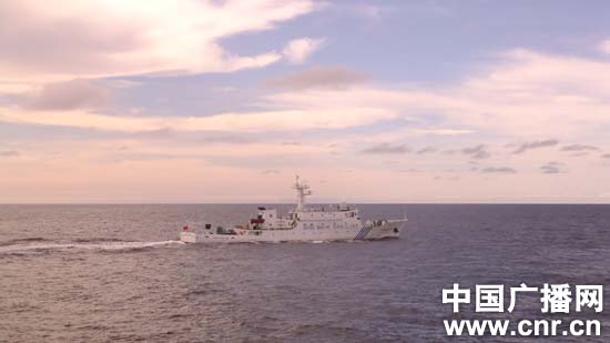 直击中国海监船南海巡航部分船员晕船吐黄胆水