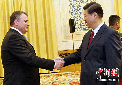 习近平晤上合组织各国防长:重视防务安全合作