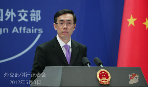 外交部就黄岩岛事件等答记者问(实录)