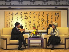 中国外交部副部长傅莹会见日本外务副大臣(图)