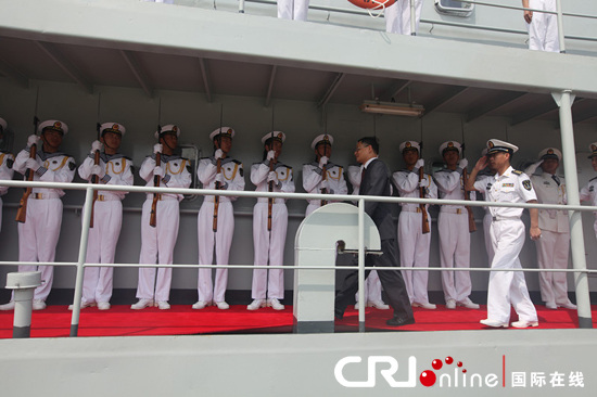 中国海军郑和舰抵达印度开始为期4天访问(图)