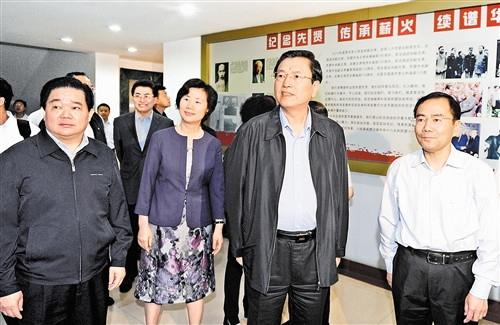 张德江与重庆民主党派等座谈要求增进政治共识