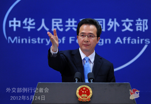 外交部就中国公民在尼遭扣、黄岩岛事件等答问