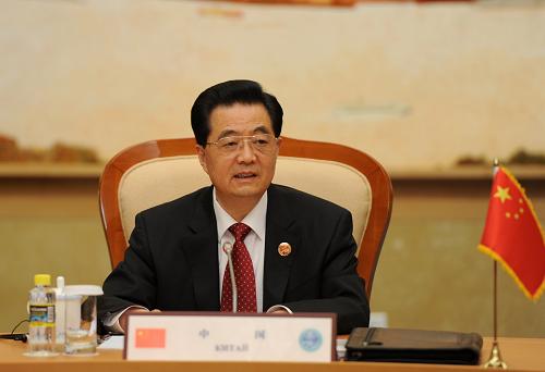胡锦涛:维护上海合作组织各成员国安全利益