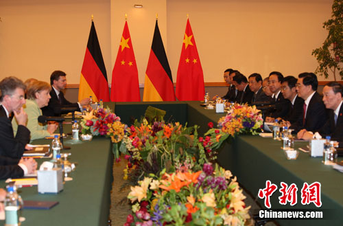 胡锦涛会见德国总理默克尔