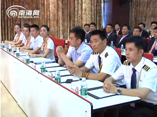 新疆反劫机事件机组:惊险与惊喜后更懂身上职责