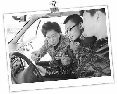 十八大代表的基层草根新面孔:农民工走上政治舞台(2)