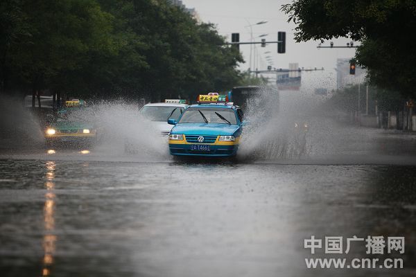 宁夏银川市黄色暴雨预警信号升为橙色