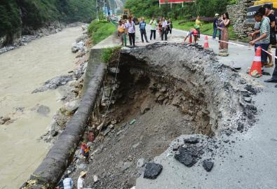 四川暴雨致3人死亡10人失踪损失达17.6亿元
