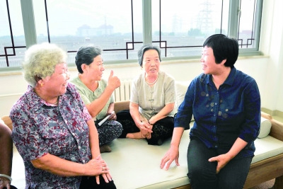 十八大代表支芬:高碑店村的女当家