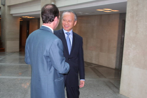 崔天凯会见美国美中贸易全国委员会会长