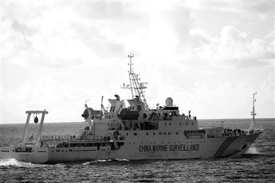 中国海监船巡航钓鱼岛海域曾遭日方船只阻挠