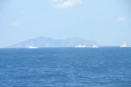 中国海监巡航编队进入钓鱼岛领海维权巡航(图)