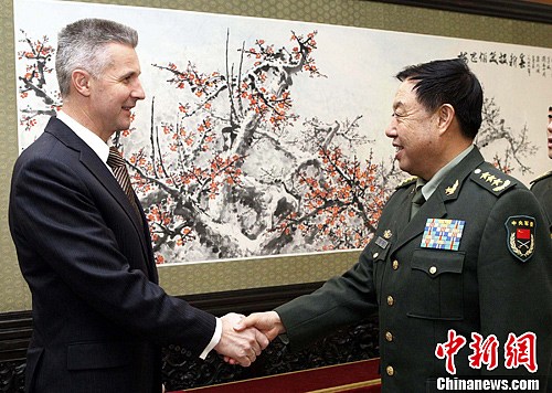 范长龙会见拉脱维亚国防部长