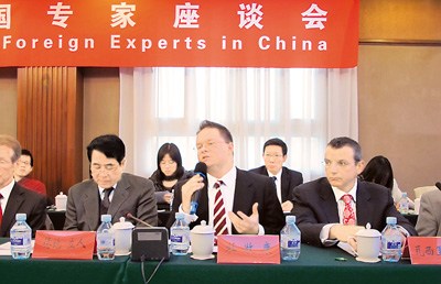 专家称习近平传达并代表非常积极正面的中国形象