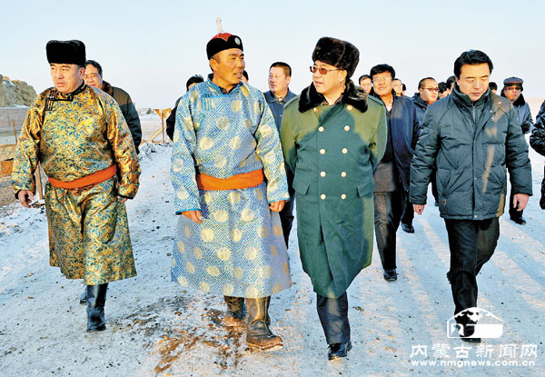 内蒙古遭寒潮暴雪灾害胡春华强调安置好受灾群众