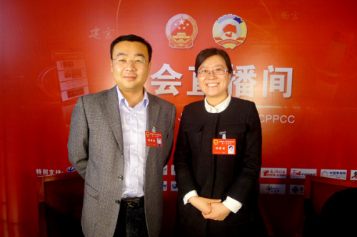 江苏85后大学生村官代表:带着重托上两会