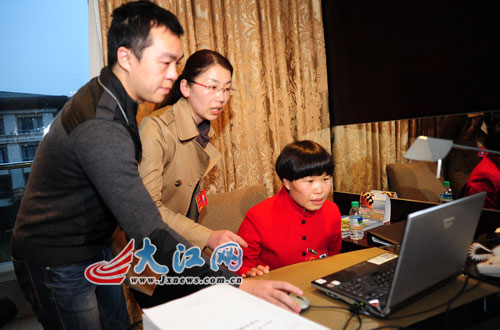 江西两会:129个部门财政预算可自由查询(图)