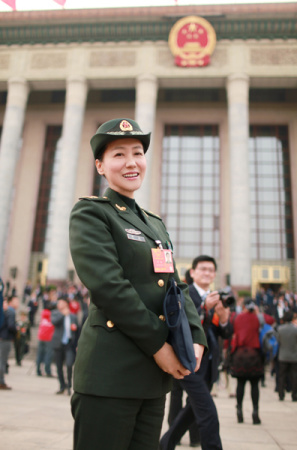 人大代表谭晶:全国性志愿者立法环境已经成熟