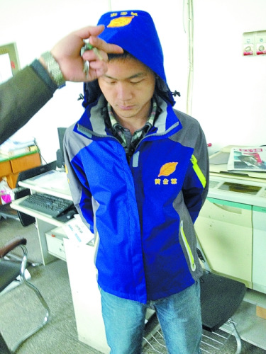 洛阳逼导游买“烟草装”或不符全国卫生城市标准