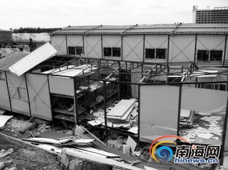 三亚海棠湾工地道路坍塌挡土墙挤压工棚3死5伤