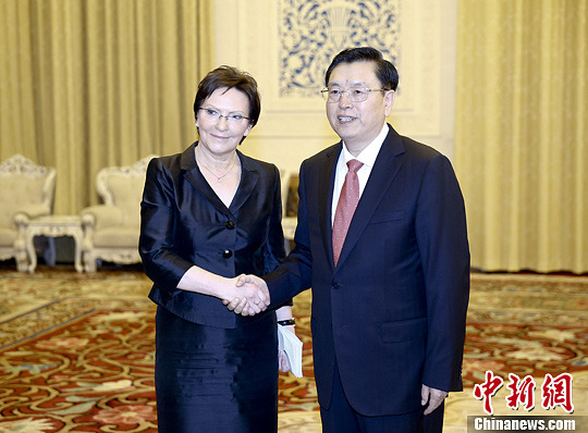 张德江与波兰众议院议长科帕奇举行会谈