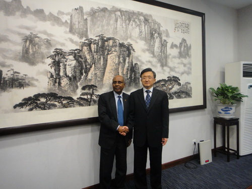 �⽻�����������������������鳤����ķ���л�̸