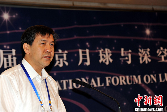 嫦娥三号年底“落月”科学家研讨月球与深空探测