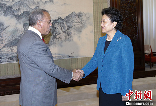 ���Ӷ�������������ᴫͳ��ѧУ��������