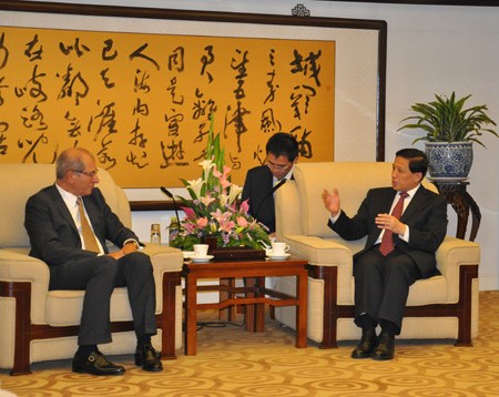 �⽻����������ҵ������ֹ��ѧ������֯�ܸ���