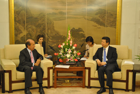 �⽻�����������λ���������⽻�������鱴����