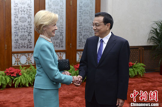 ���ǿ��Ĵ������ܶ�����ʵ�����ƶ��аĹ�ϵ��չ