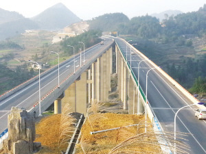 ��ݸ��ٹ�·������ʮ����ÿ��ͨ����������ͼ��